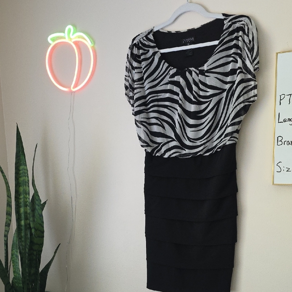 Chic Print Black Dress